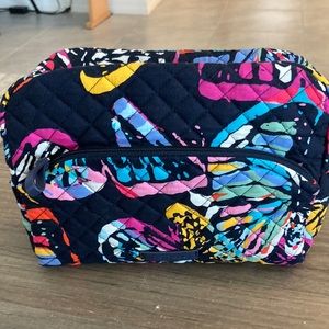 Vera Bradley medium sized makeup bag